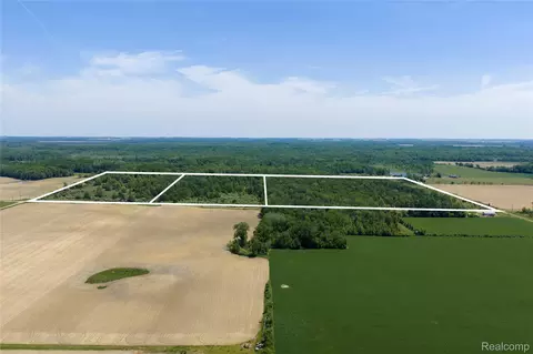 000 Freiburger Rd, Argyle, MI 48472