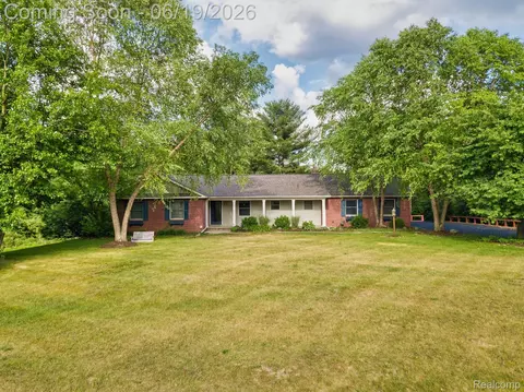 9787 York Woods Dr, York, MI 48176