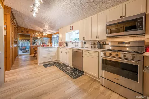 Kitchen - 1656 S Riverside Dr, Au Gres, MI 48703 photo 1 of 3