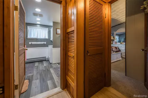 Entry Way - 1656 S Riverside Dr, Au Gres, MI 48703 photo 2 of 3