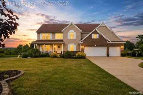 6176 Sterling Trl, Dexter, MI 48130