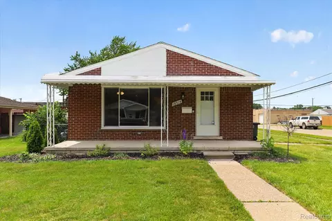 18514 Ray St, Riverview, MI 48193