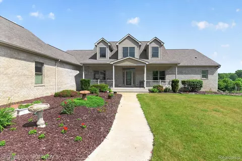 Exterior - 12700 Shaffer Rd, Springfield, MI 48350 photo 3 of 13