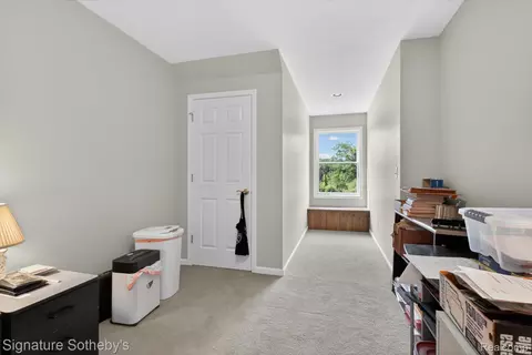 Entry Way - 12700 Shaffer Rd, Springfield, MI 48350 photo 3 of 5