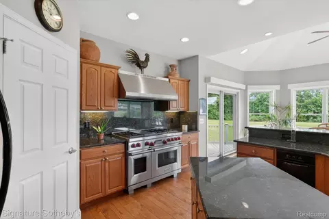 Kitchen - 12700 Shaffer Rd, Springfield, MI 48350 photo 3 of 6