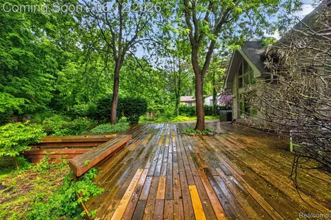 Exterior - 2197 S State Rd, Davison, MI 48423 photo 5 of 12