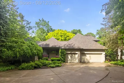 Exterior - 2197 S State Rd, Davison, MI 48423 photo 1 of 12