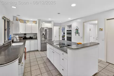 Kitchen - 2197 S State Rd, Davison, MI 48423 photo 3 of 6