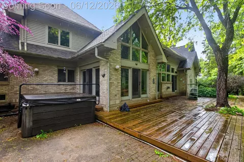 Exterior - 2197 S State Rd, Davison, MI 48423 photo 9 of 12