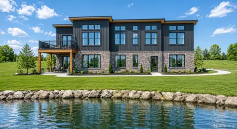 tbd Cooley Lake Rd, White Lake, MI 48386
