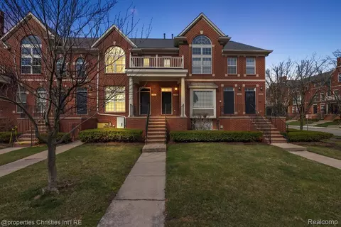 1466 Ashford Ct, Troy, MI 48084