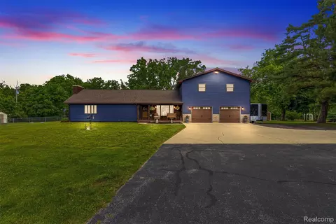 6699 E Lansing Rd, Durand, MI 48429