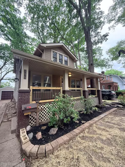 735 Withington St, Ferndale, MI 48220