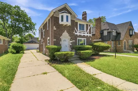 Exterior - 8262 E Outer Dr, Detroit, MI 48213 photo 4 of 6