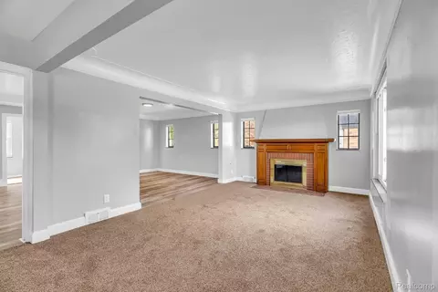 Living - 8262 E Outer Dr, Detroit, MI 48213 photo 1 of 5