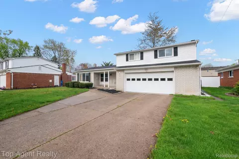 30151 Barbary Ct, Warren, MI 48093