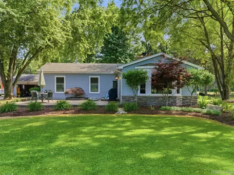 21350 30 Mile Rd, Ray, MI 48096