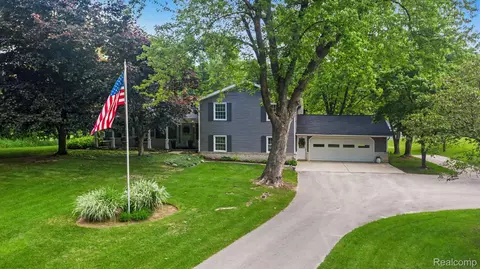 9100 Pine Knob Rd, Independence, MI 48348