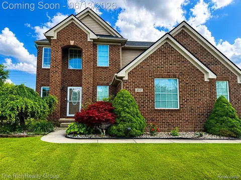 46127 Ashton Woods Ct, Canton, MI 48187