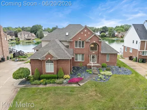 49145 White Mill Dr, Shelby Township, MI 48317