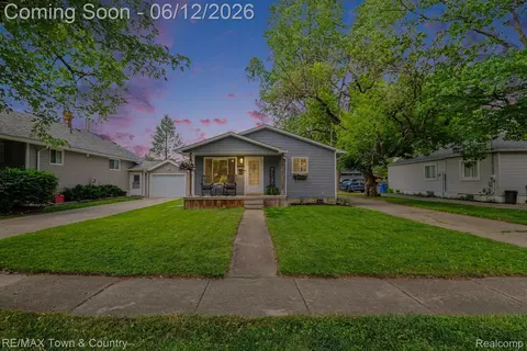 508 W 2nd St, Davison, MI 48423