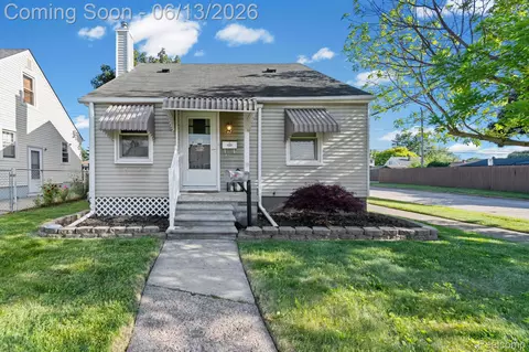893 Ford Blvd, Lincoln Park, MI 48146