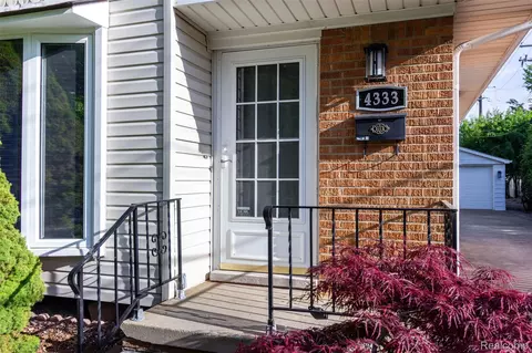 4333 Manor Ave, Royal Oak, MI 48073