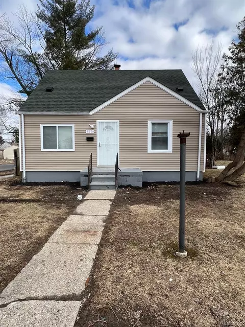 8316 Piedmont St, Detroit, MI 48228