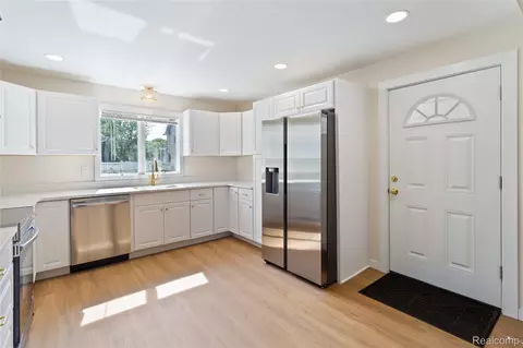 Other - 113 W Polly St, Perry, MI 48872 photo 7 of 11