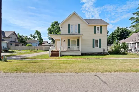 113 W Polly St, Perry, MI 48872