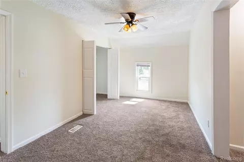 Bedroom - 113 W Polly St, Perry, MI 48872 photo 8 of 14
