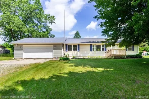 4951 Laur Rd, Deerfield, MI 48461