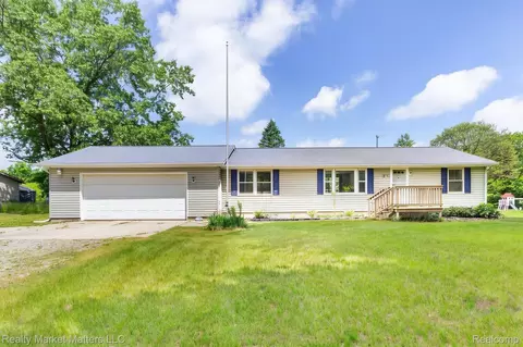 4951 Laur Rd, Deerfield, MI 48461