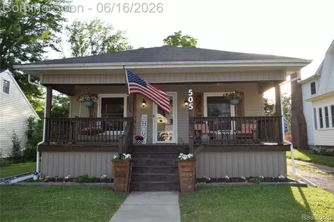 505 N Marquette St, Durand, MI 48429