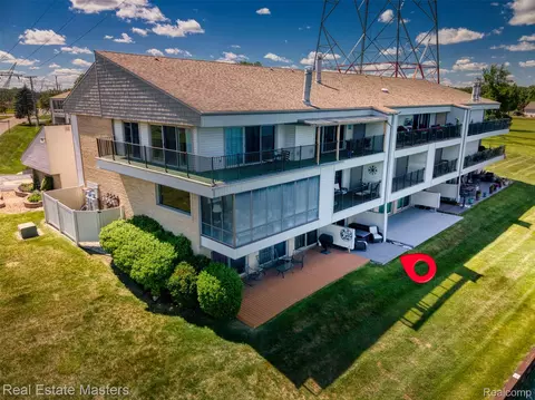 3997 River Rd #6, East China, MI 48054