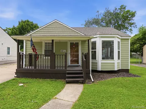 1514 S Wilson Ave, Royal Oak, MI 48067