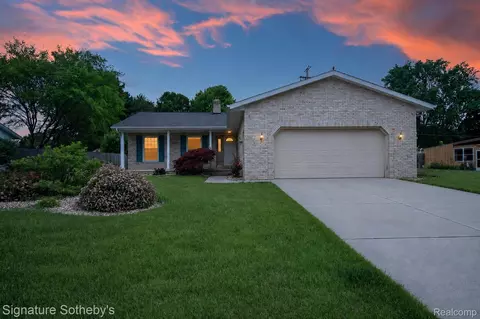 652 Willow Ln, Frankenmuth, MI 48734