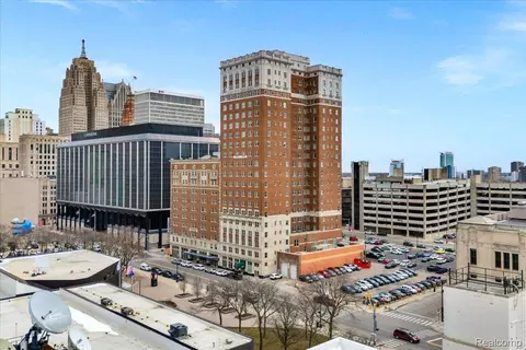 525 W Lafayette Blvd, Detroit, MI 48226