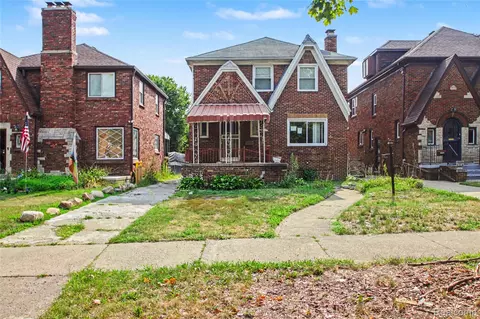 17530 Santa Barbara Dr, Detroit, MI 48221