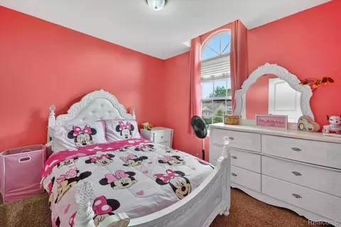 Bedroom - 6119 Treetops Dr, Romulus, MI 48174 photo 5 of 9