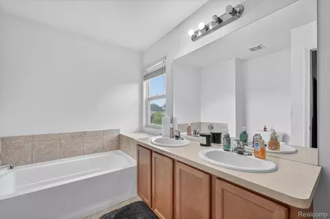 Other - 6119 Treetops Dr, Romulus, MI 48174 photo 9 of 14