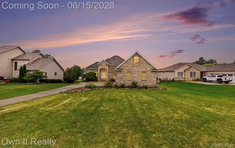 8609 Odowling, Franklin, MI 49265