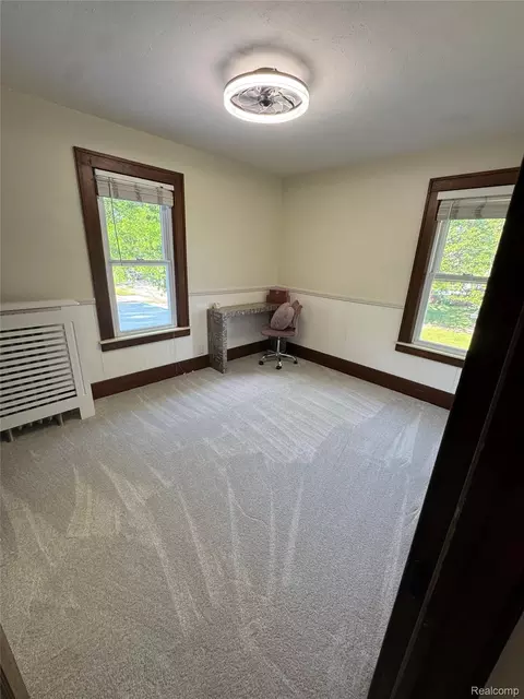 Bedroom - 563 Eureka Rd, Wyandotte, MI 48192 photo 2 of 3
