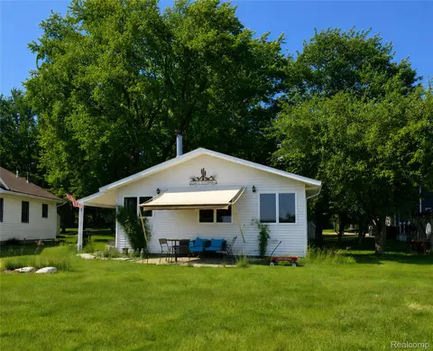 6783 W Northshore Dr, Lake, MI 49651