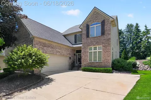 4632 Villa France Dr N, Genoa, MI 48116