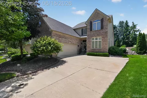 4632 Villa France Dr N, Genoa, MI 48116