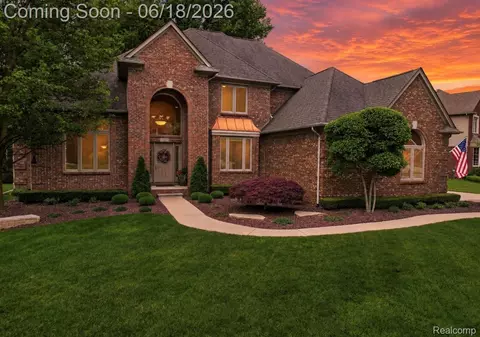 34380 Dante Dr, Chesterfield, MI 48047