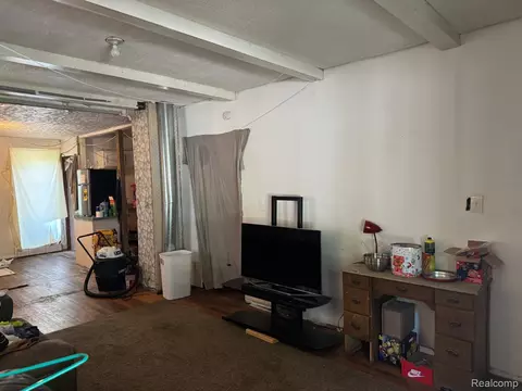 1705 Arizona Ave, Flint, MI 48506