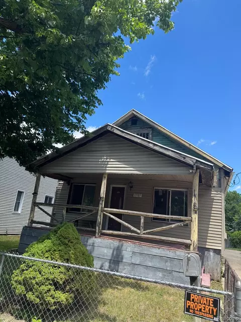 1705 Arizona Ave, Flint, MI 48506