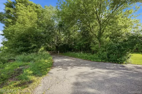 0 Henry St, Howell, MI 48843